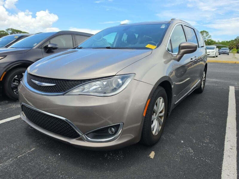 2018 Chrysler Pacifica Touring L Plus
