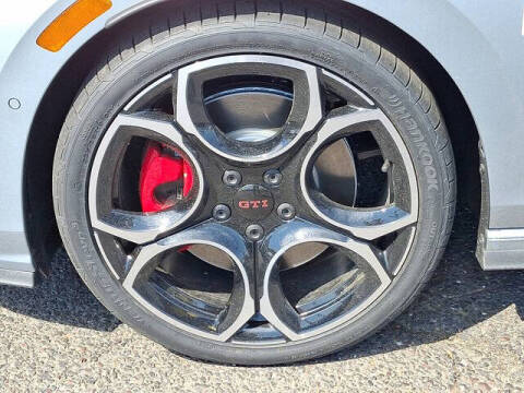 2026 Volkswagen Golf GTI Autobahn