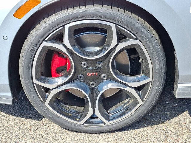 2026 Volkswagen Golf GTI Autobahn