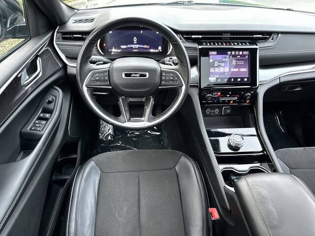 2022 Jeep Grand Cherokee Altitude