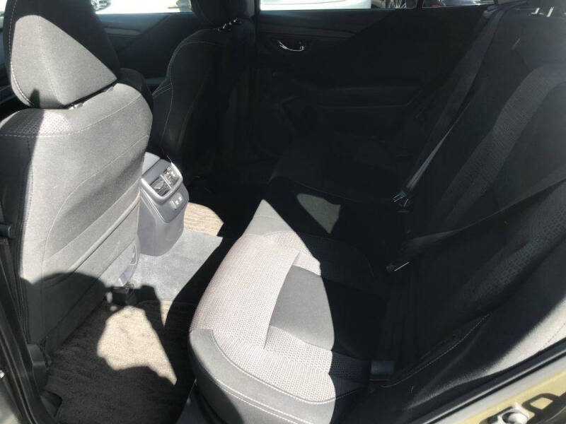 2022 Subaru Outback Premium