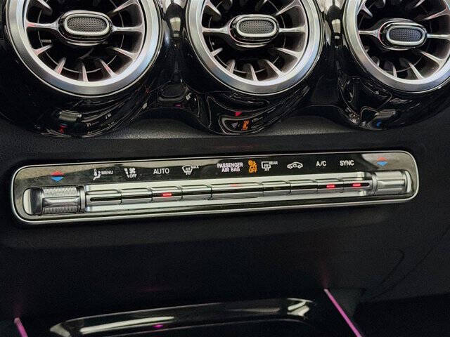 2022 Mercedes-Benz GLB GLB 250