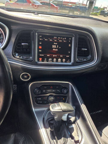 2015 Dodge Challenger R/T Plus