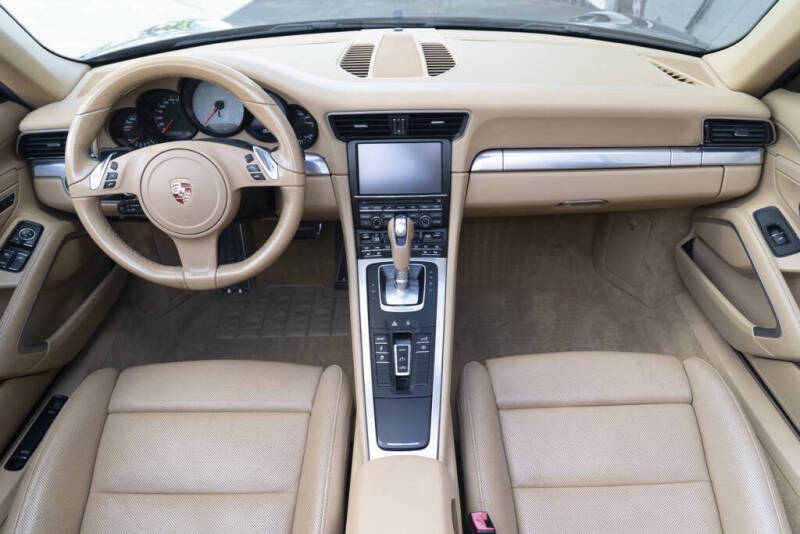 2015 Porsche 911 Carrera S