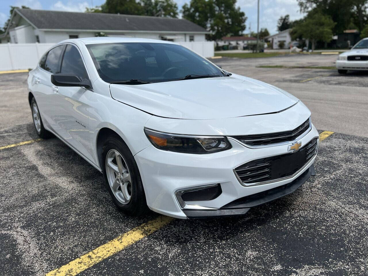 2017 CHEVROLET Malibu Sedan - $14,800