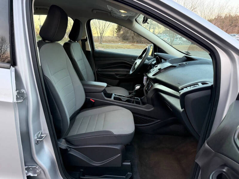 2019 Ford Escape S