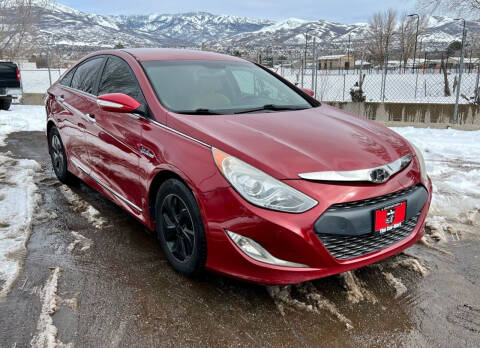 2013 Hyundai Sonata Hybrid for sale at The Car-Mart in Bountiful UT