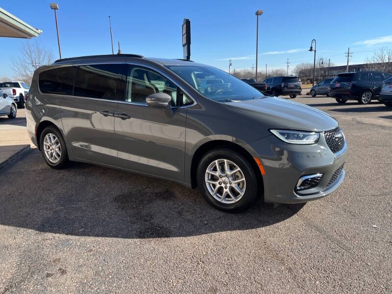 2022 Chrysler Pacifica Touring L