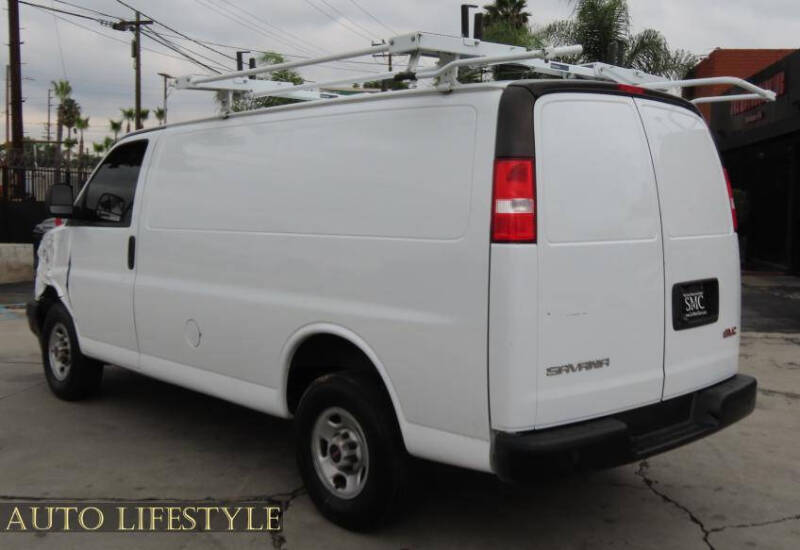 2023 GMC Savana 2500