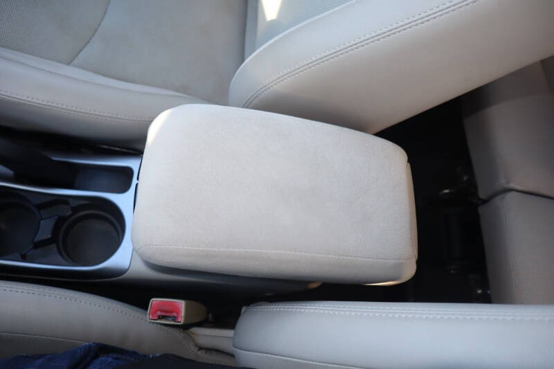 2008 Mitsubishi Outlander SE