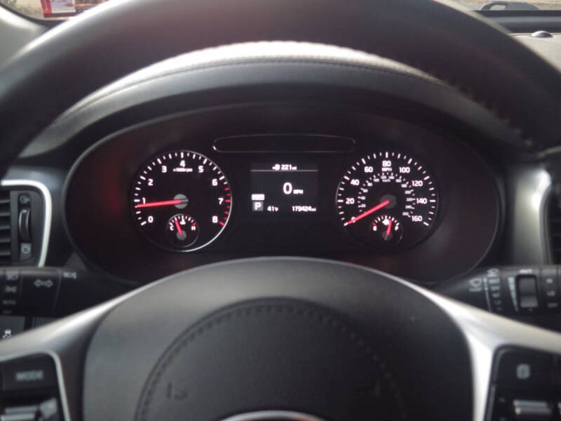 2019 Kia Sorento LX V6