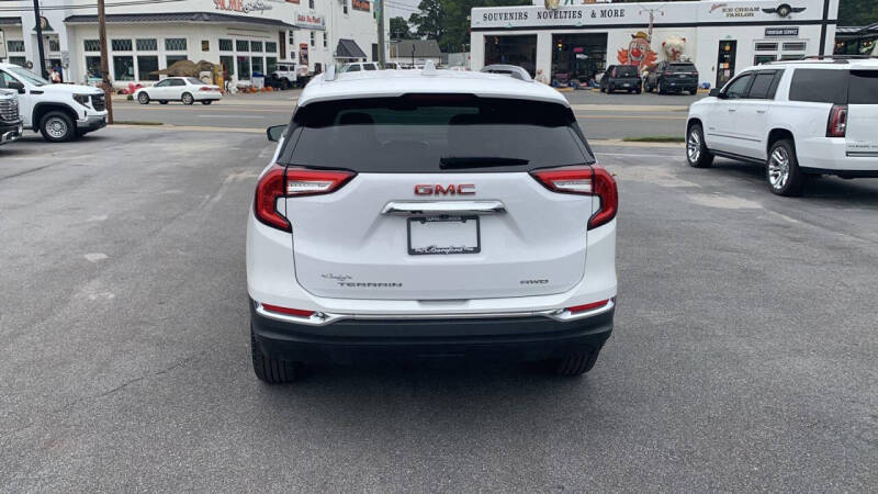 2023 GMC Terrain SLT