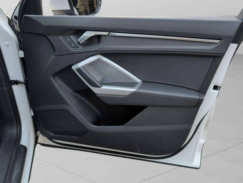 2019 Audi Q3 quattro Premium 45 TFSI