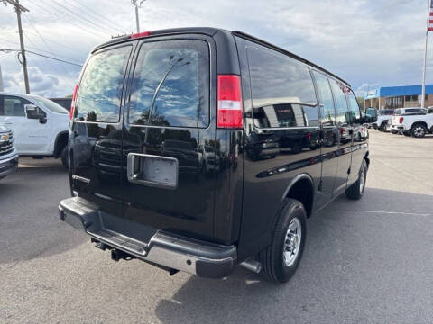 2025 Chevrolet Express 2500