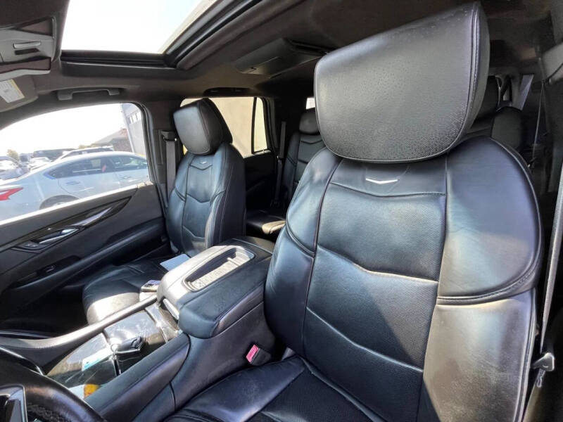 2015 Cadillac Escalade Platinum