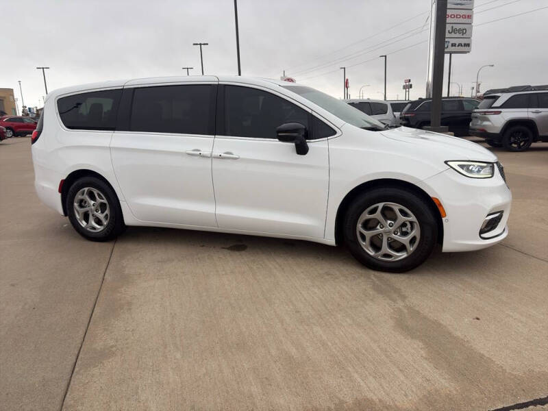 2024 Chrysler Pacifica Limited