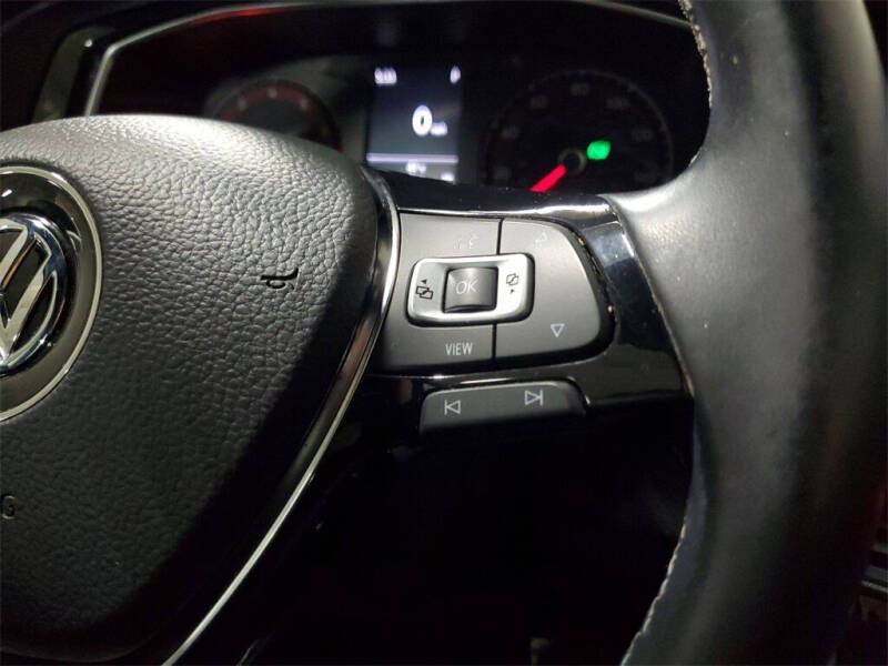 2019 Volkswagen Jetta R-Line