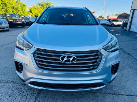 2017 Hyundai Santa Fe SE