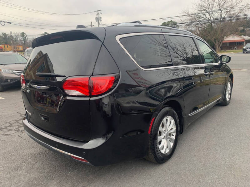 2018 Chrysler Pacifica Touring L
