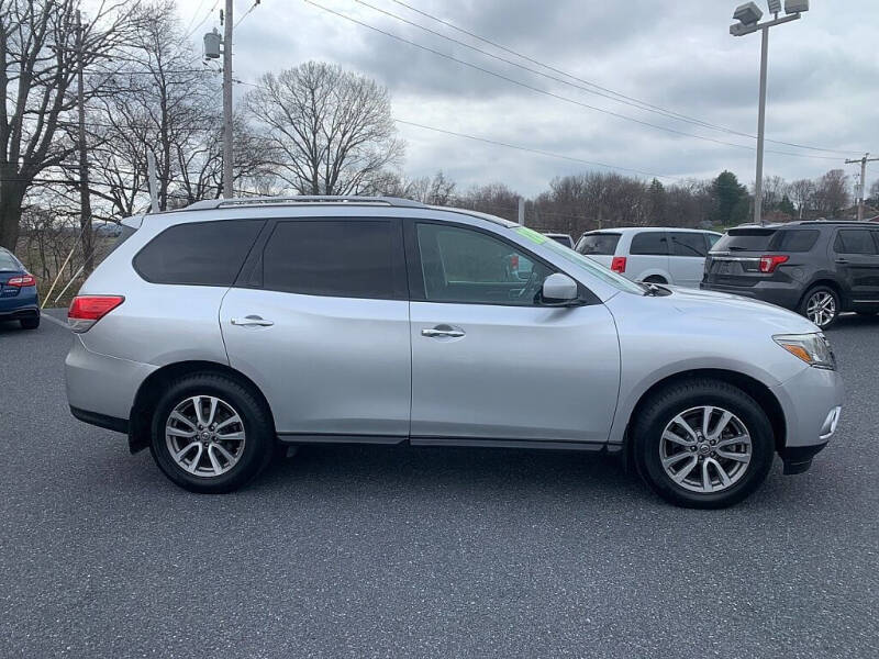 2014 Nissan Pathfinder SV