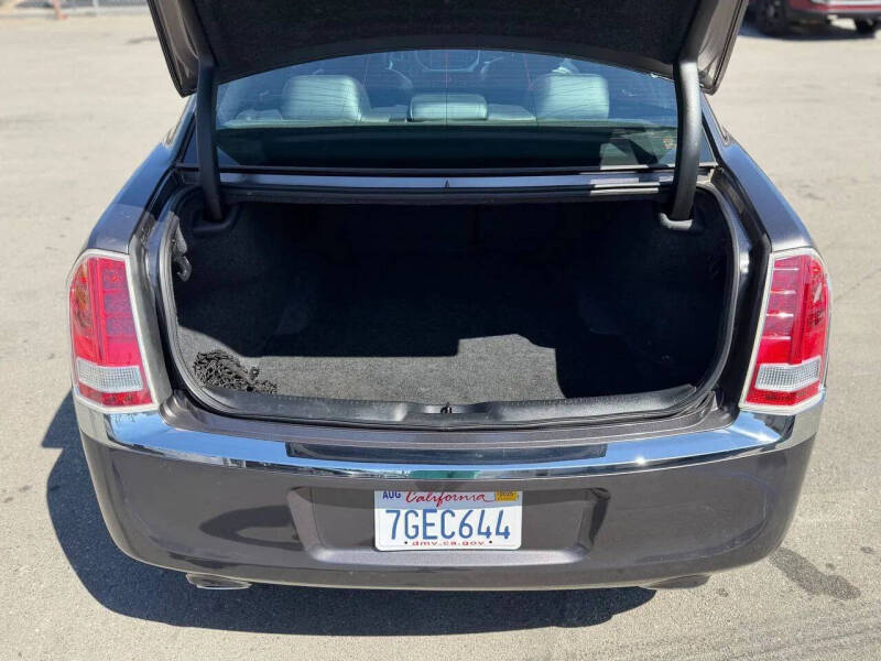 2014 Chrysler 300