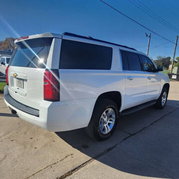 2015 Chevrolet Suburban LT