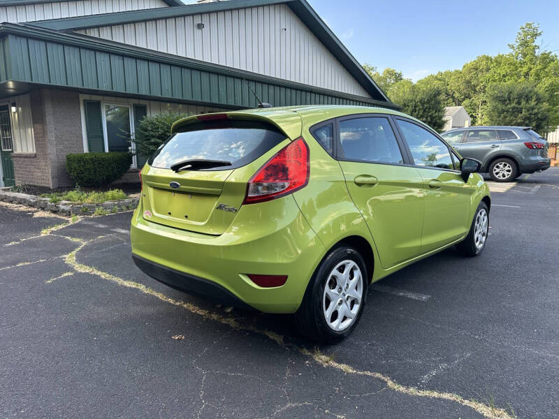 2012 Ford Fiesta SE