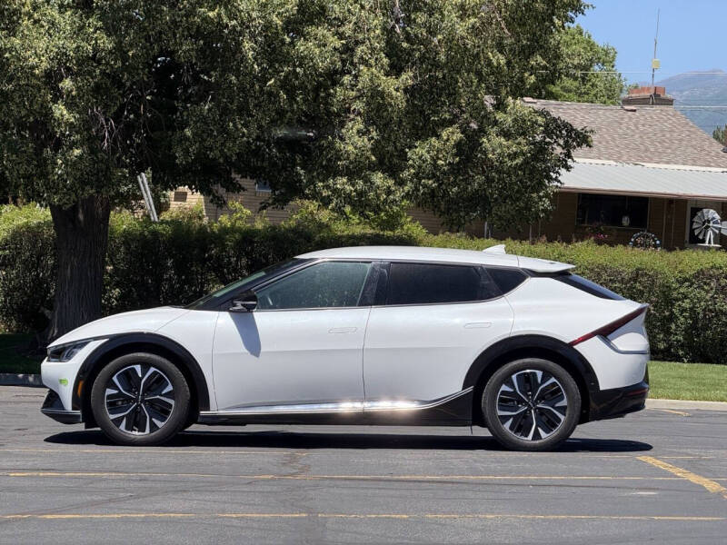 2022 Kia EV6 Wind