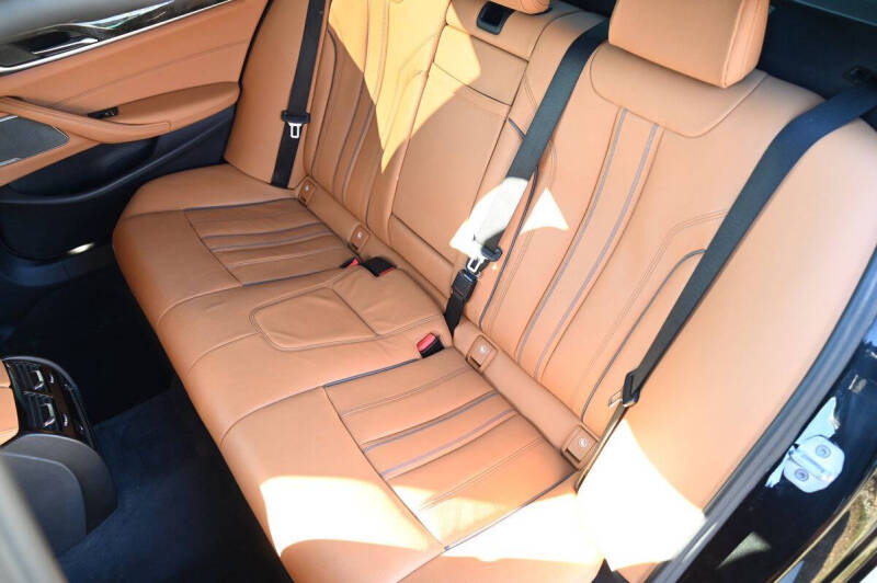 2022 BMW 5 Series M550i xDrive