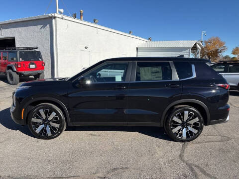 2025 Mitsubishi Outlander SE