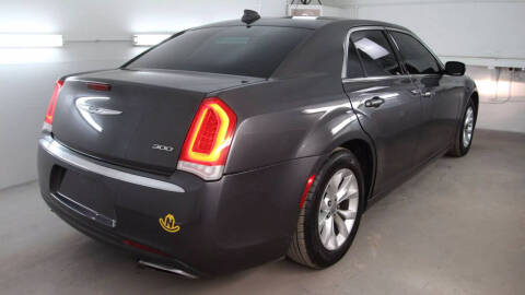 2015 Chrysler 300 Limited