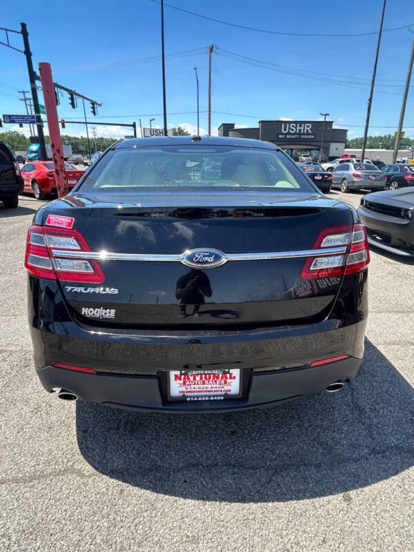 2017 Ford Taurus SE