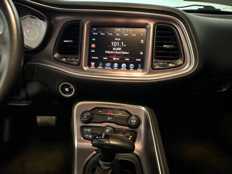 2016 Dodge Challenger SXT
