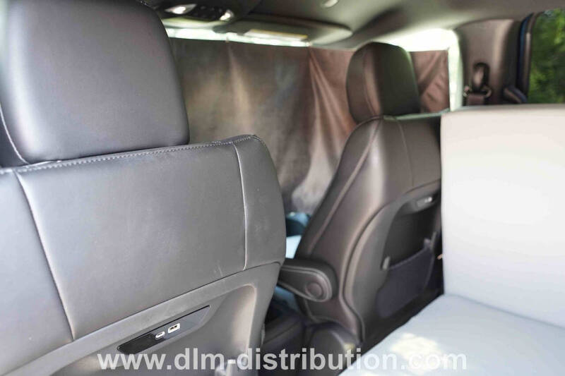 2025 Mini T Campervan Chrysler Pacifica AWD Camper V