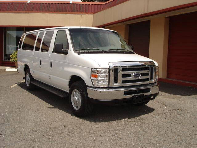 2008 Ford E-Series E-350 SD XLT