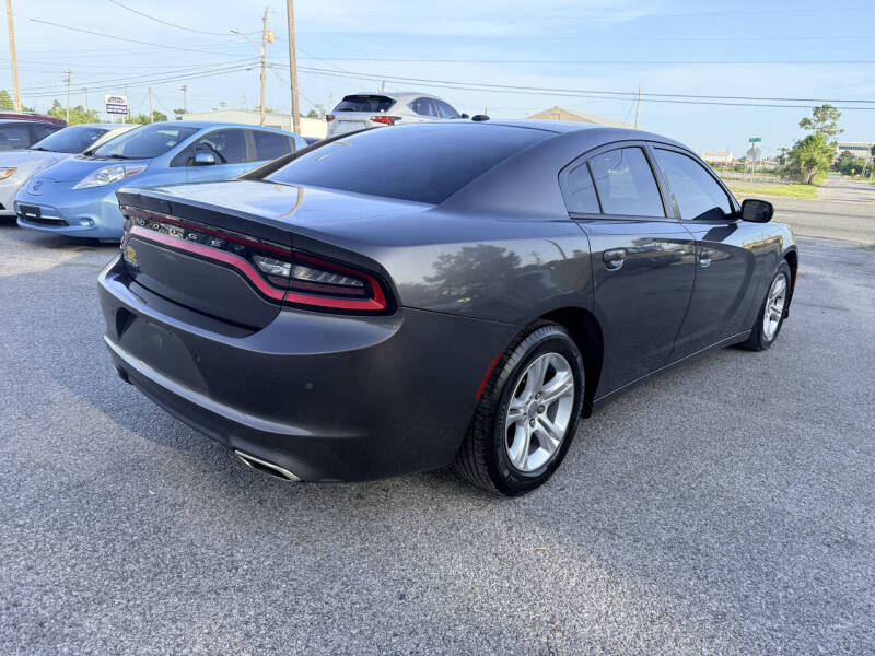 2019 Dodge Charger SXT