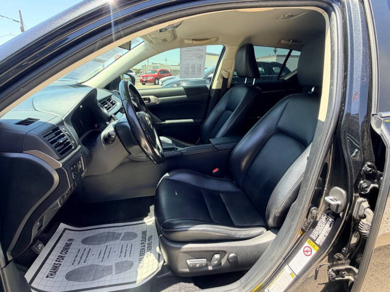 2017 Lexus CT 200h
