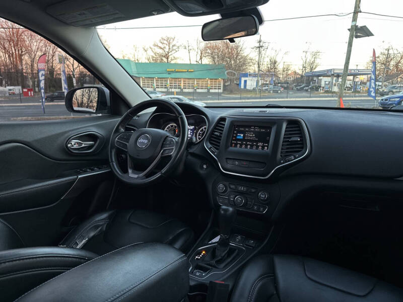 2019 Jeep Cherokee Latitude Plus