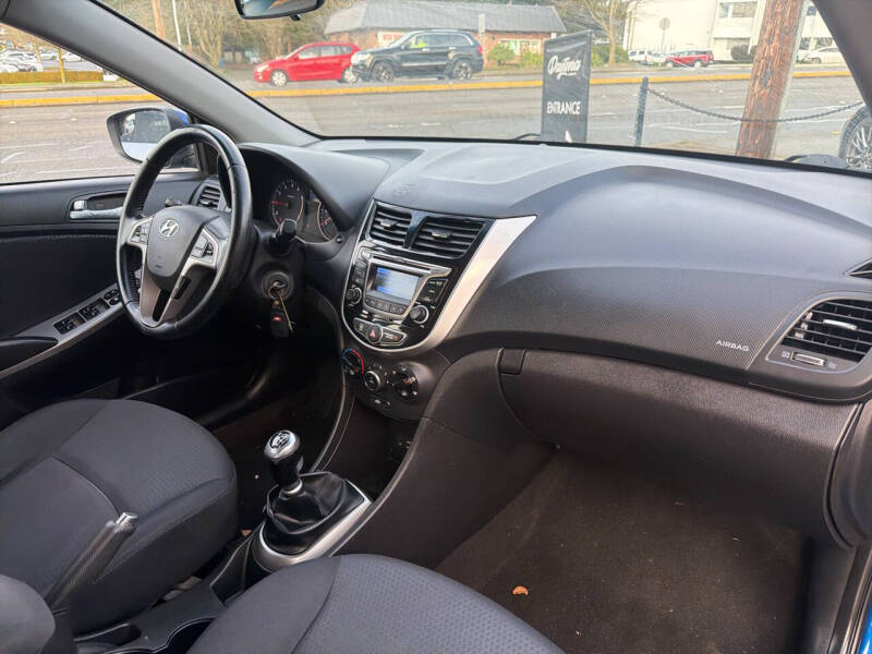 2015 Hyundai Accent Sport