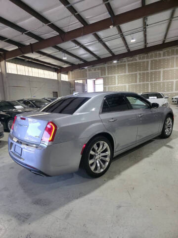 2018 Chrysler 300 Limited