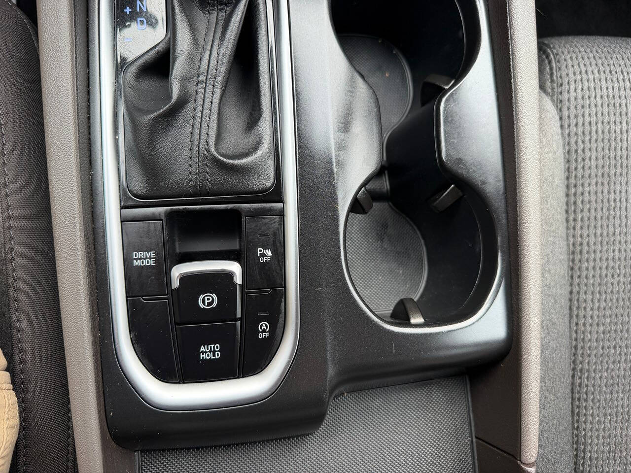 2020 Hyundai Santa Fe 11
