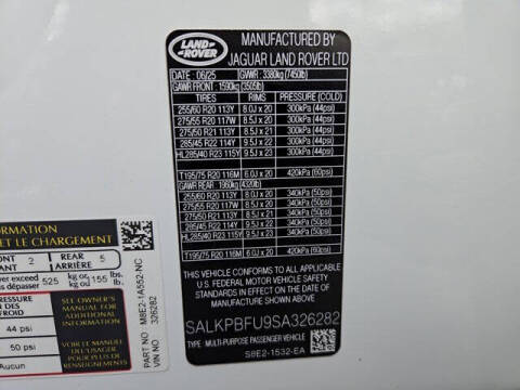 2025 Land Rover Range Rover P400 SE LWB