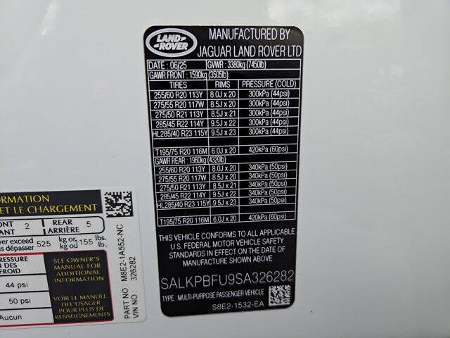 2025 Land Rover Range Rover P400 SE LWB