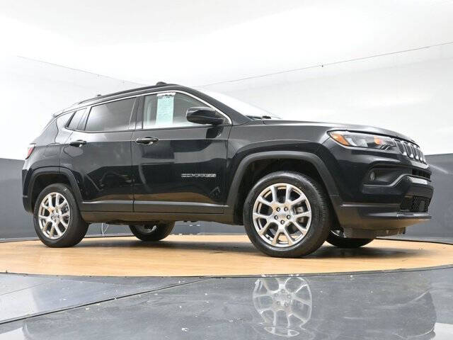 2022 Jeep Compass Latitude Lux