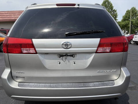 2005 Toyota Sienna