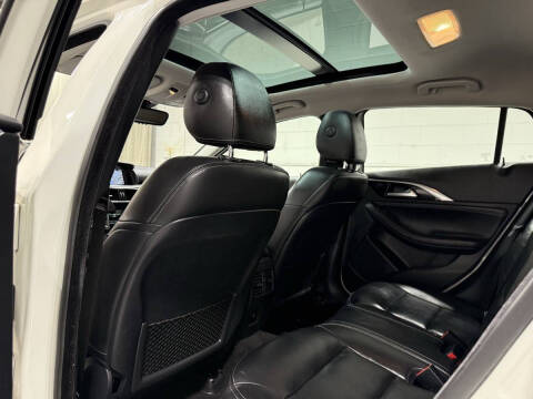 2018 Infiniti QX30 Premium