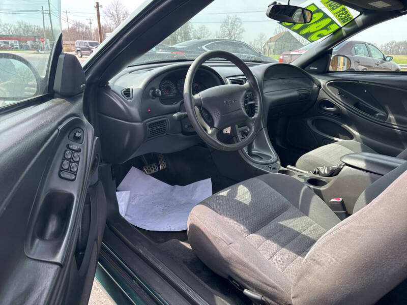 2003 Ford Mustang GT Deluxe