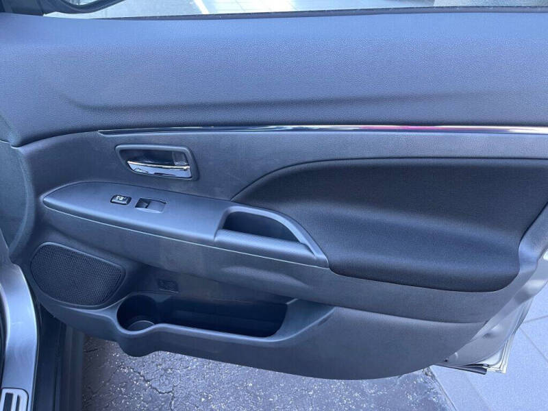 2026 Mitsubishi Outlander Sport LE