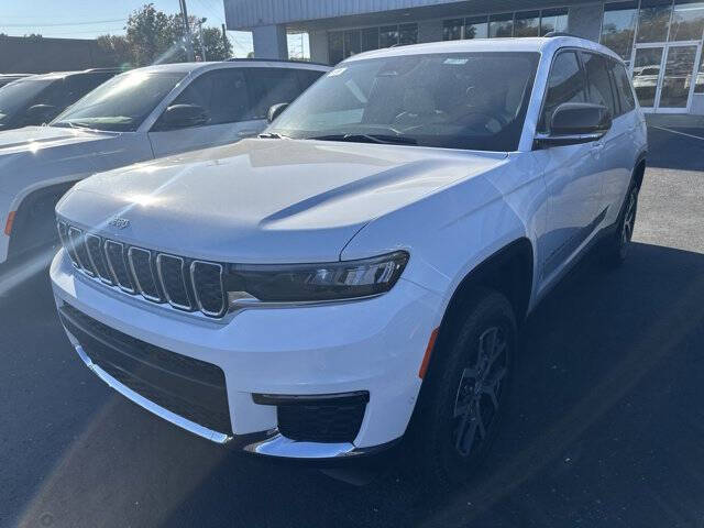 2025 Jeep Grand Cherokee L for sale at GUPTON MOTORS, INC. in Springfield TN