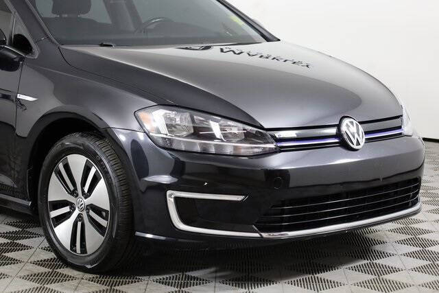 2017 Volkswagen e-Golf SE